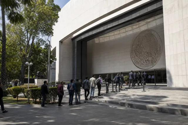Senado do México revisa leis sobre IA