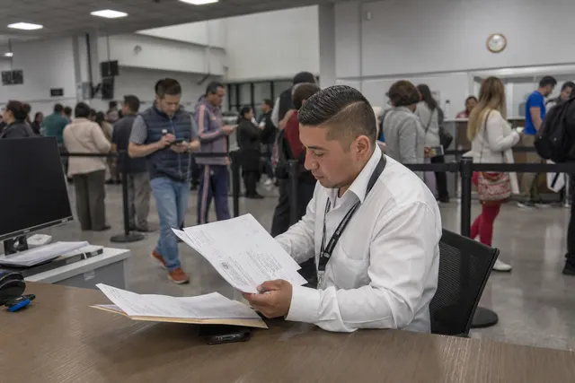 Mexico probes Aeromexico-linked data leak