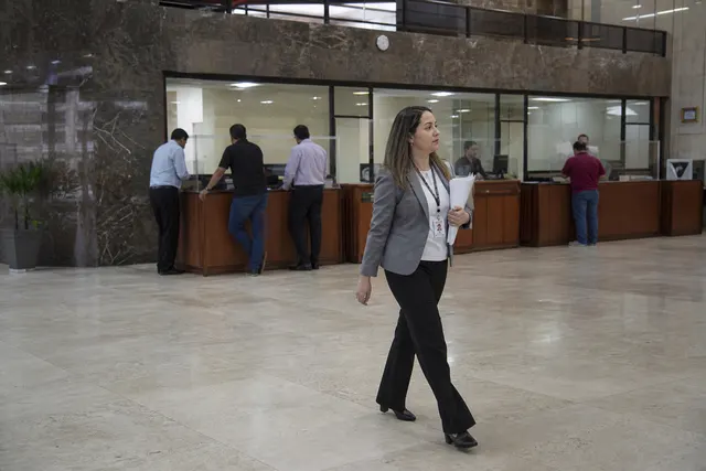 Senado pide otro informe al BCP por préstamos del IPS